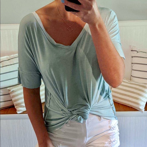 LAST3 🧁 TIFFANY - V-neck top - Picture 2 of 4